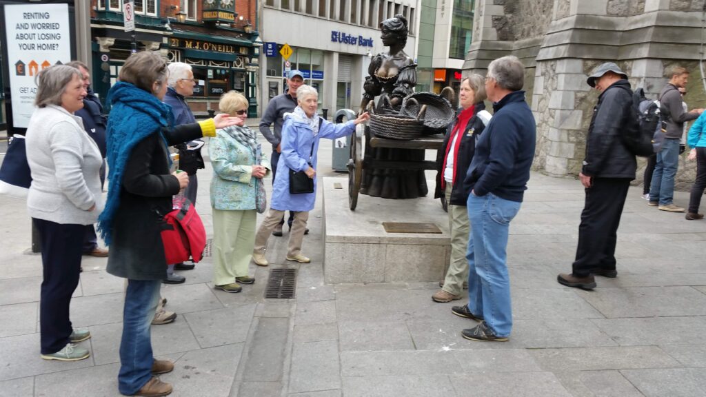 Pat Liddy Walking Tours at the Molly Malone statue