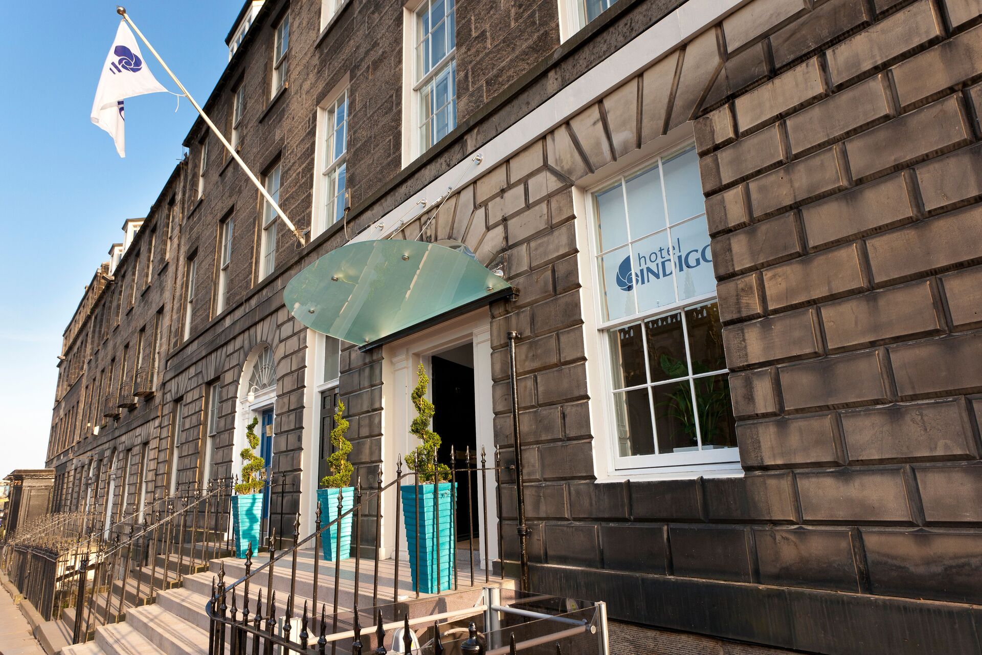 Large Indigo Edinburgh, Entrance