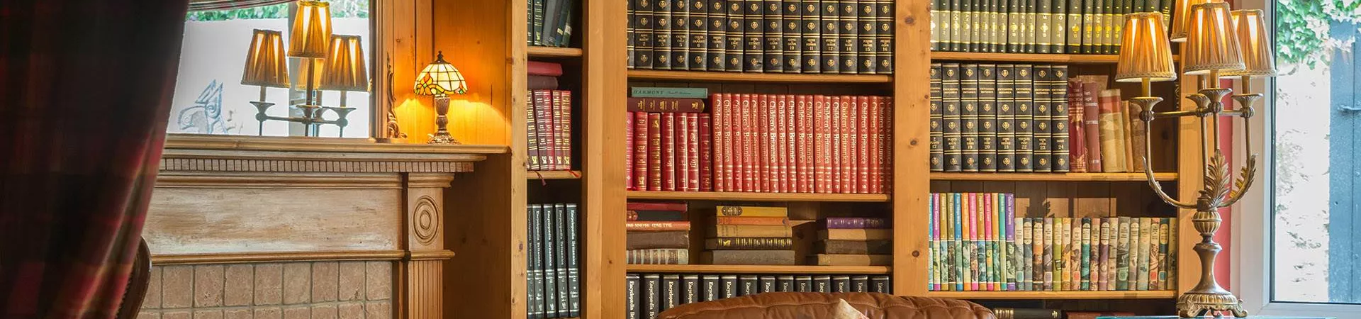 Dingle Library Dingle Benners Hotel | Brendan Vacations US