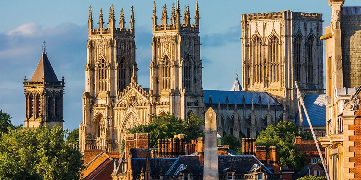 Britain and Ireland Explorer Guided Tour