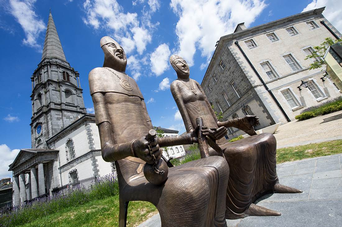 King of the Vikings statues in Waterford
