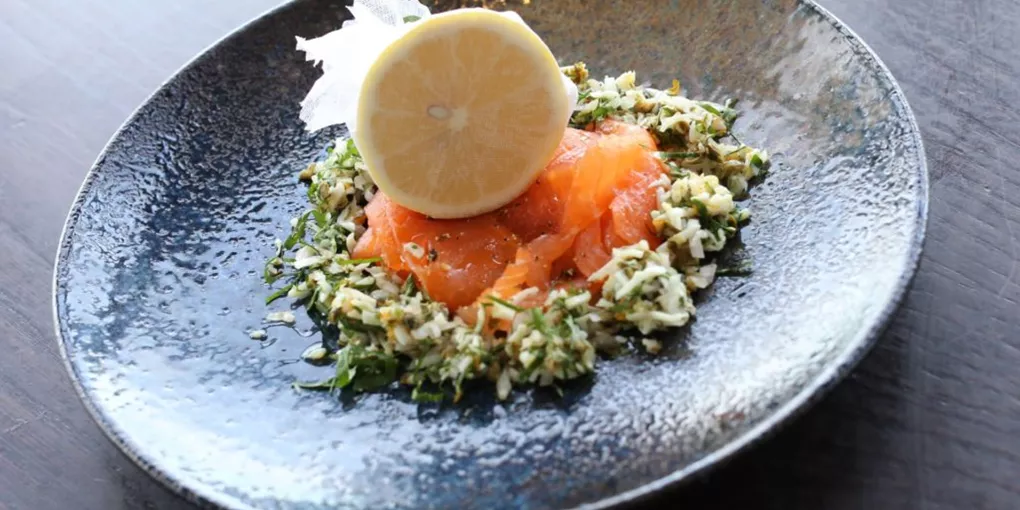 Discover St. Andrews Scotland on a walking tour and delve into delicious foodie treats.