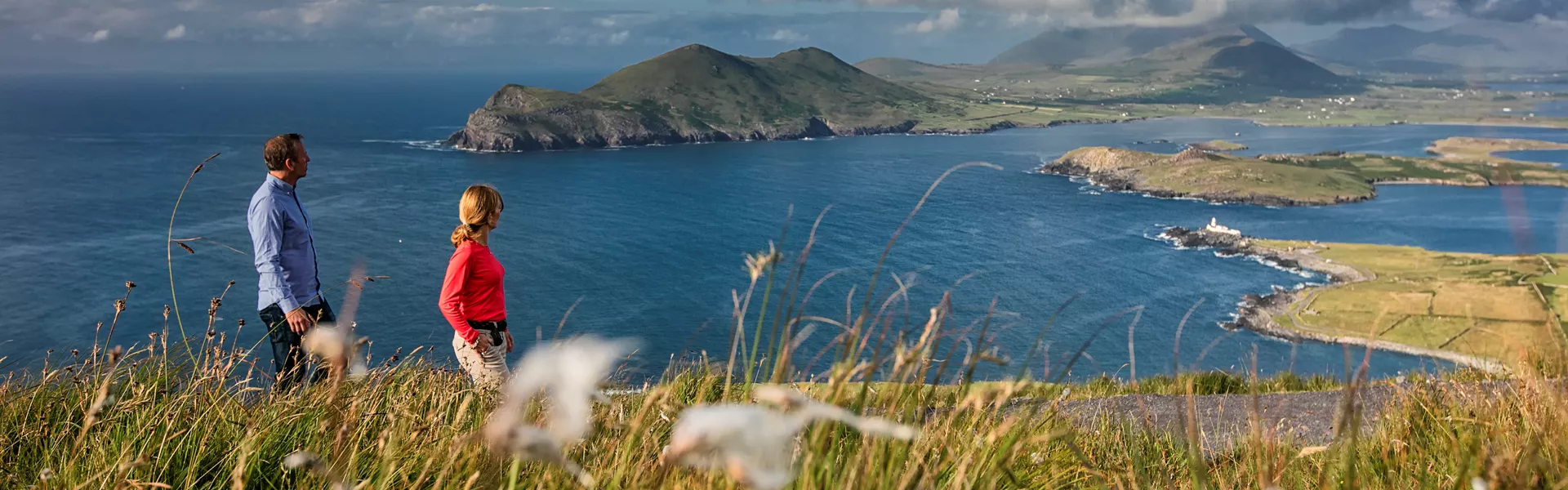 Couple Walking On Geokaun Mountain, Valentia Island, Co Kerry Master