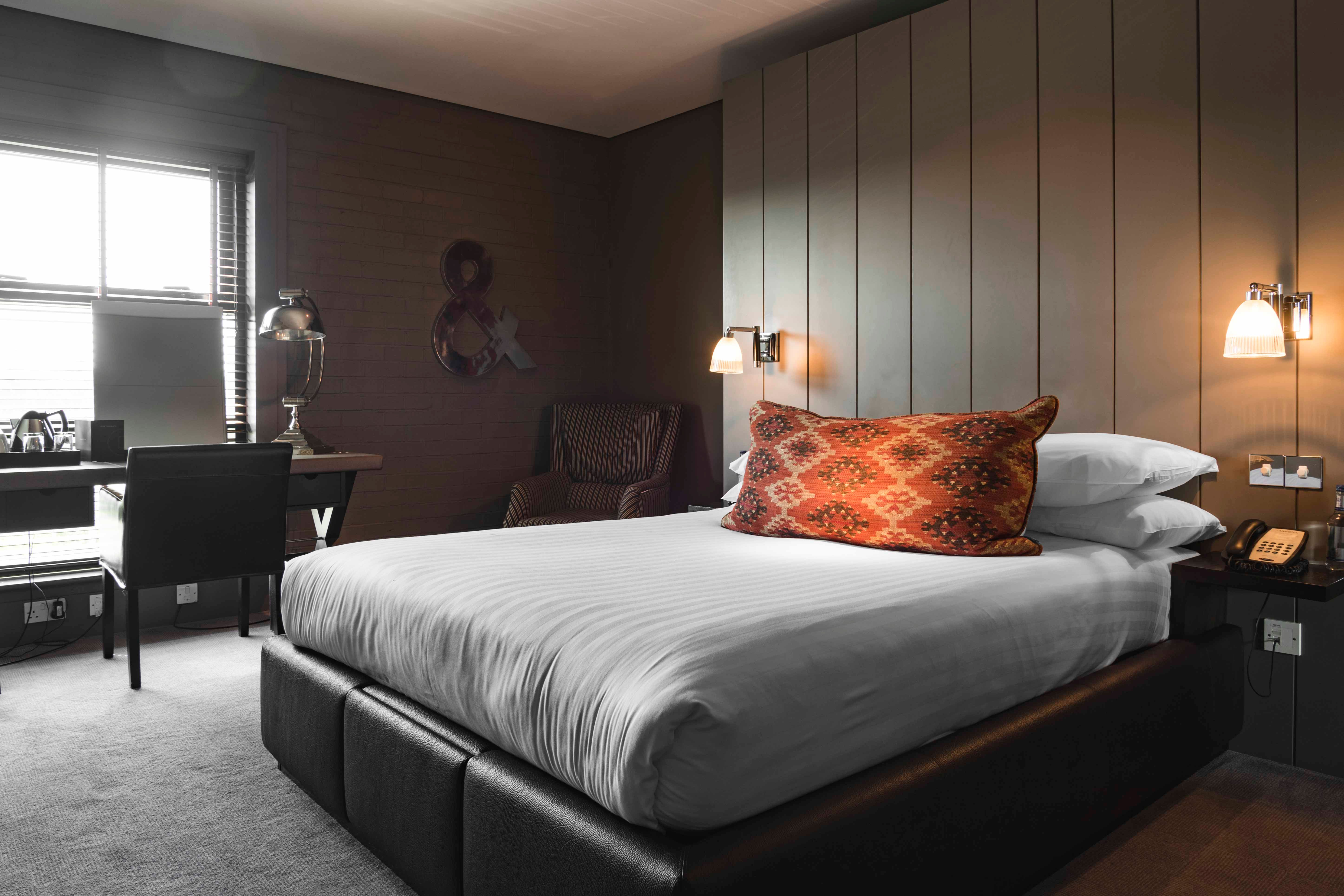 Dakota Edinburgh Classic Bedroom