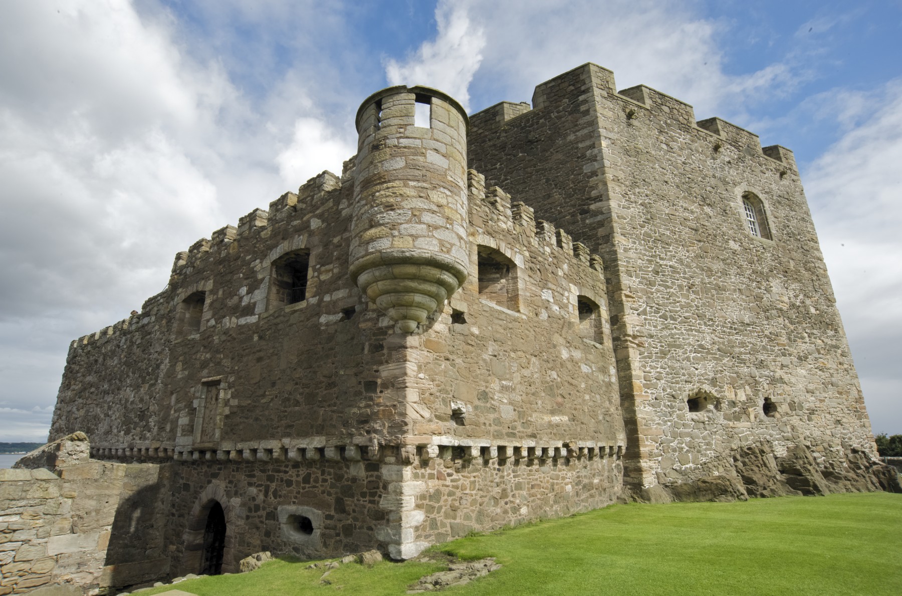 Ruins of Blackness Castle close up