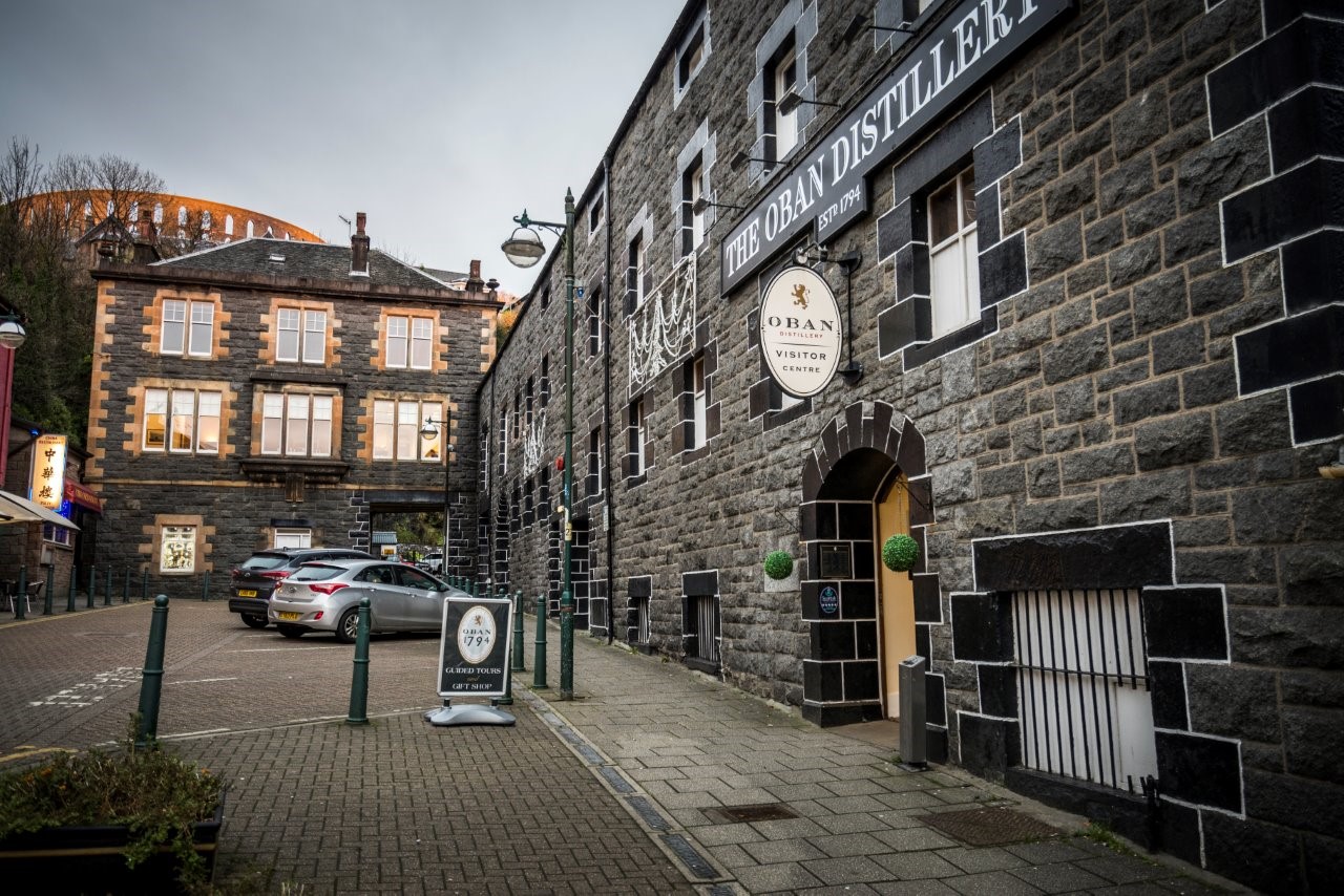 Exterior of Oban Distillery in Scotland