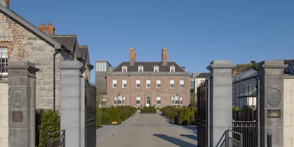 A gated entrance to Cashel Palace in Ireland