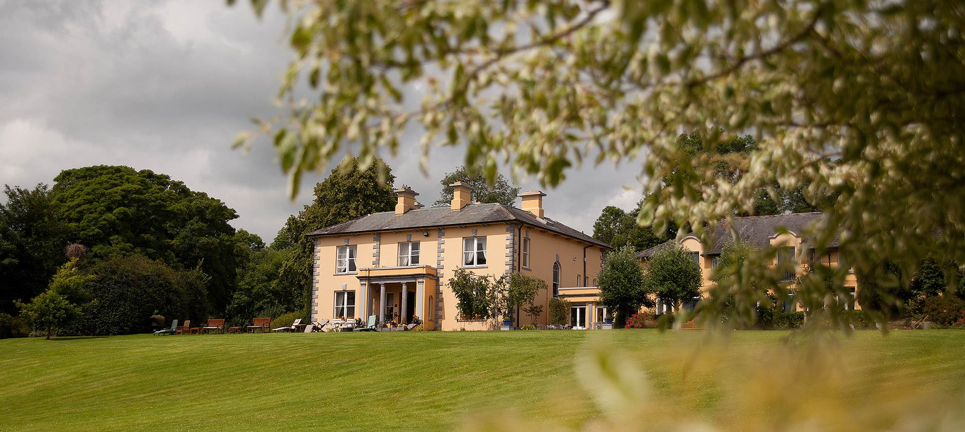 The Mustart Seed At Echo Lodge Exterior