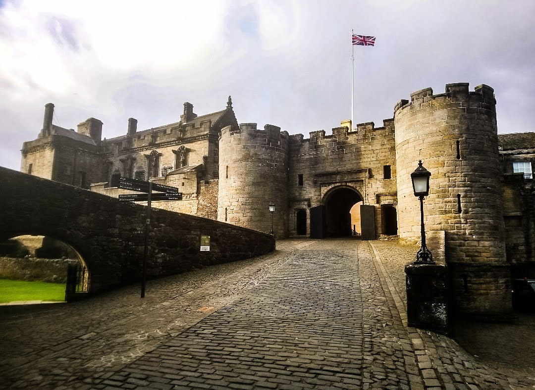 Stirling Castle 008 000 102 764 R