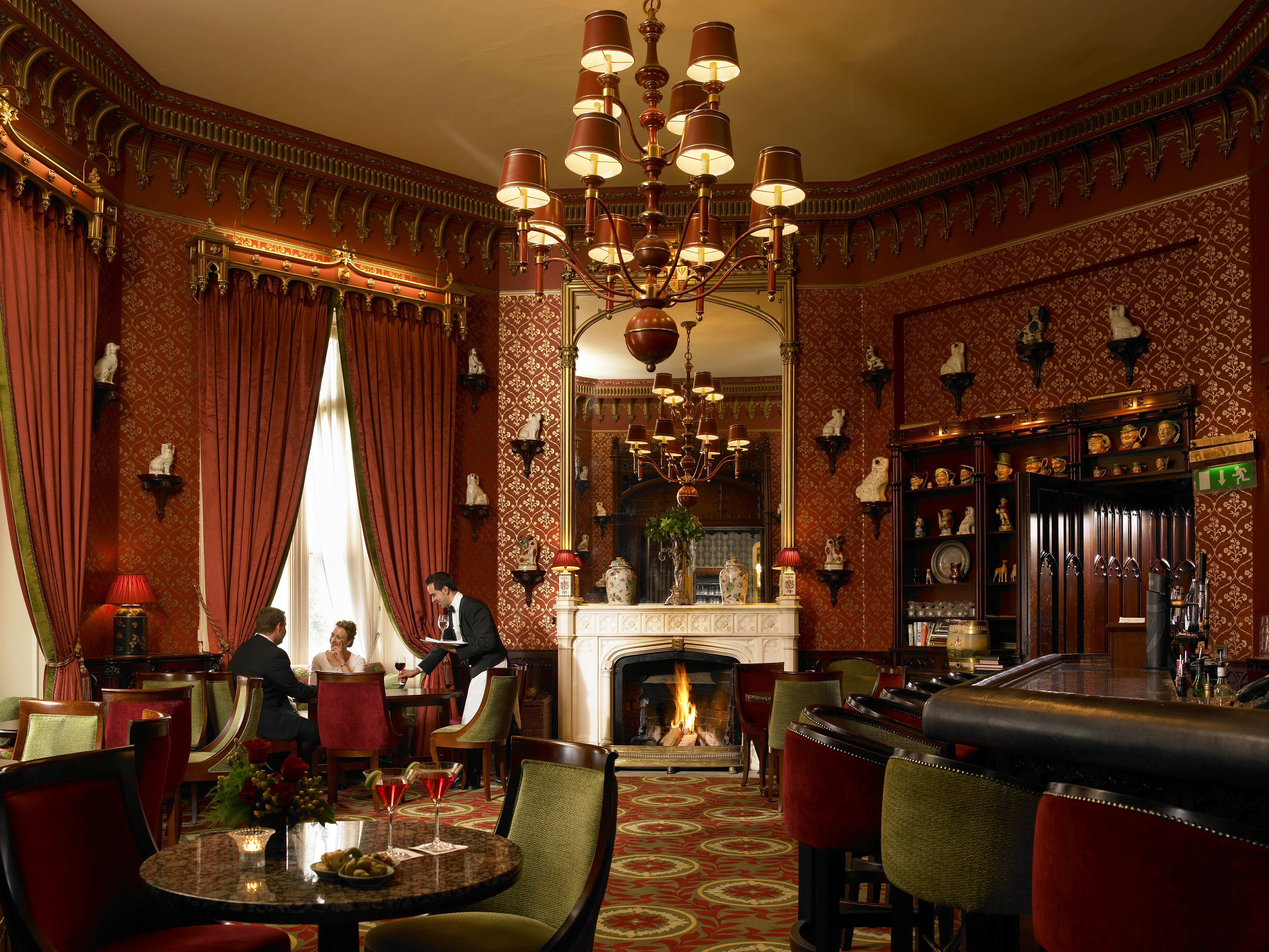 On-site bars, lounges and specialized experiences are the perfect setting for wishing Slainte