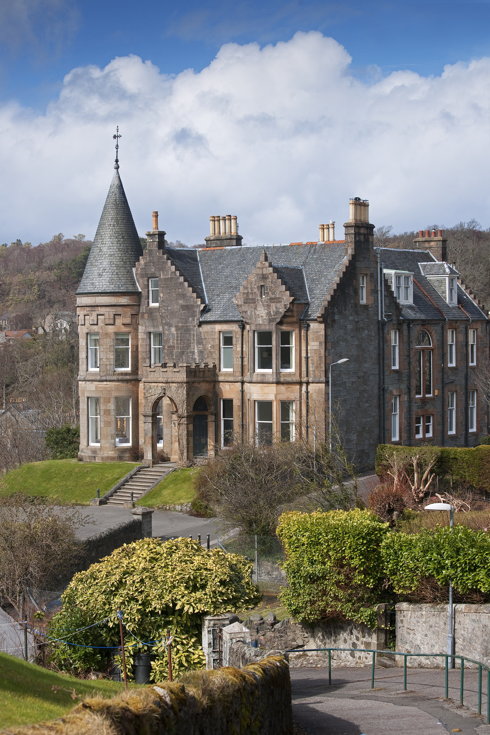 Greystones Oban 03 Exterior From Craigard Brae