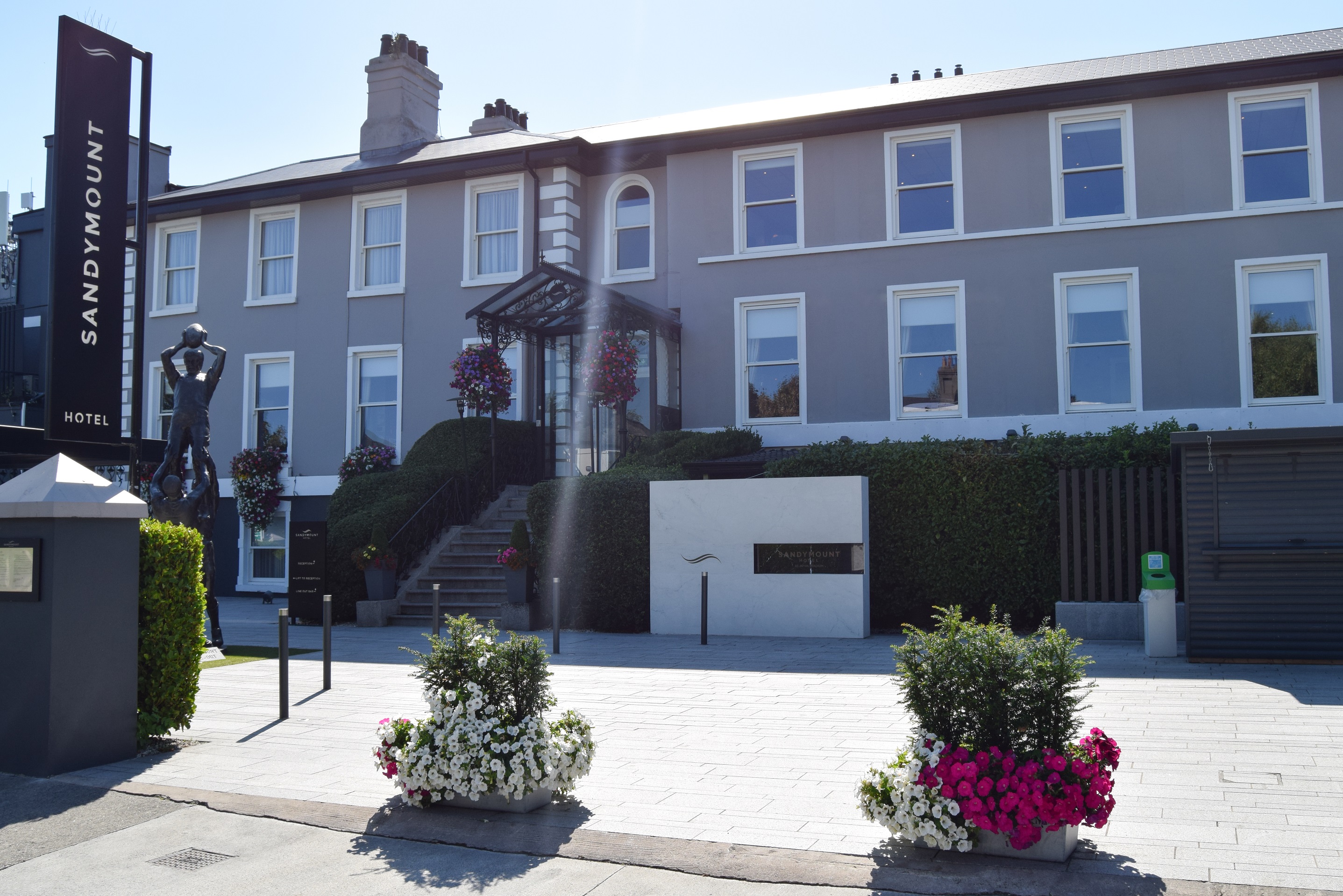 Sandymount Hotel