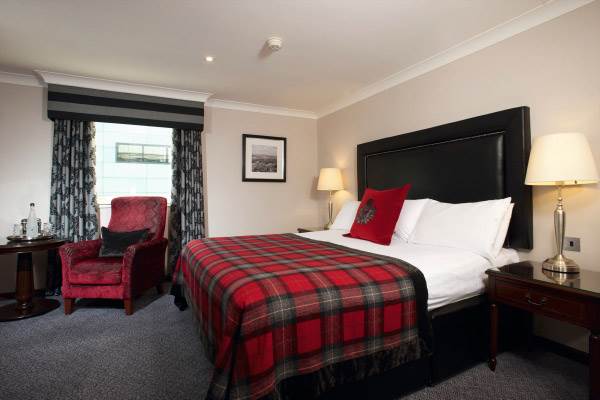 Macdonald Holyrood Hotel Executive Room in Edinburgh